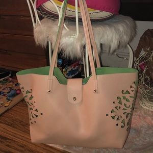 5 for $25❣️Pink and Green Avon Tote